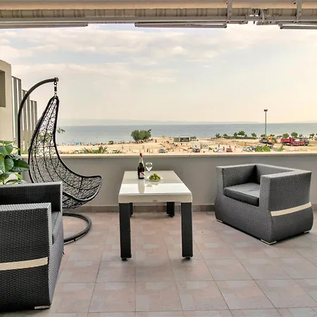Апартаменты Znjan Sea View 2&2 Guest